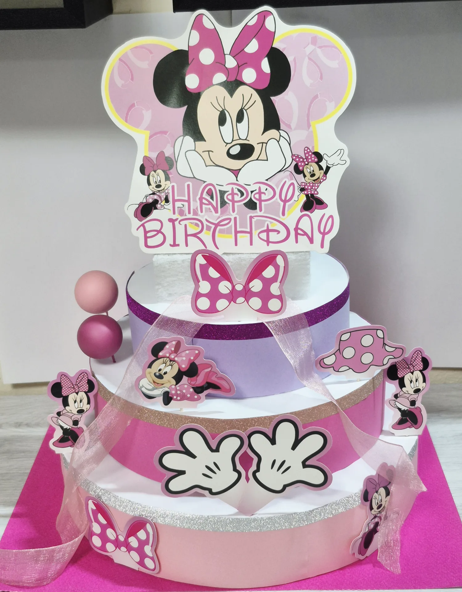 Torta scenografica tema Minnie