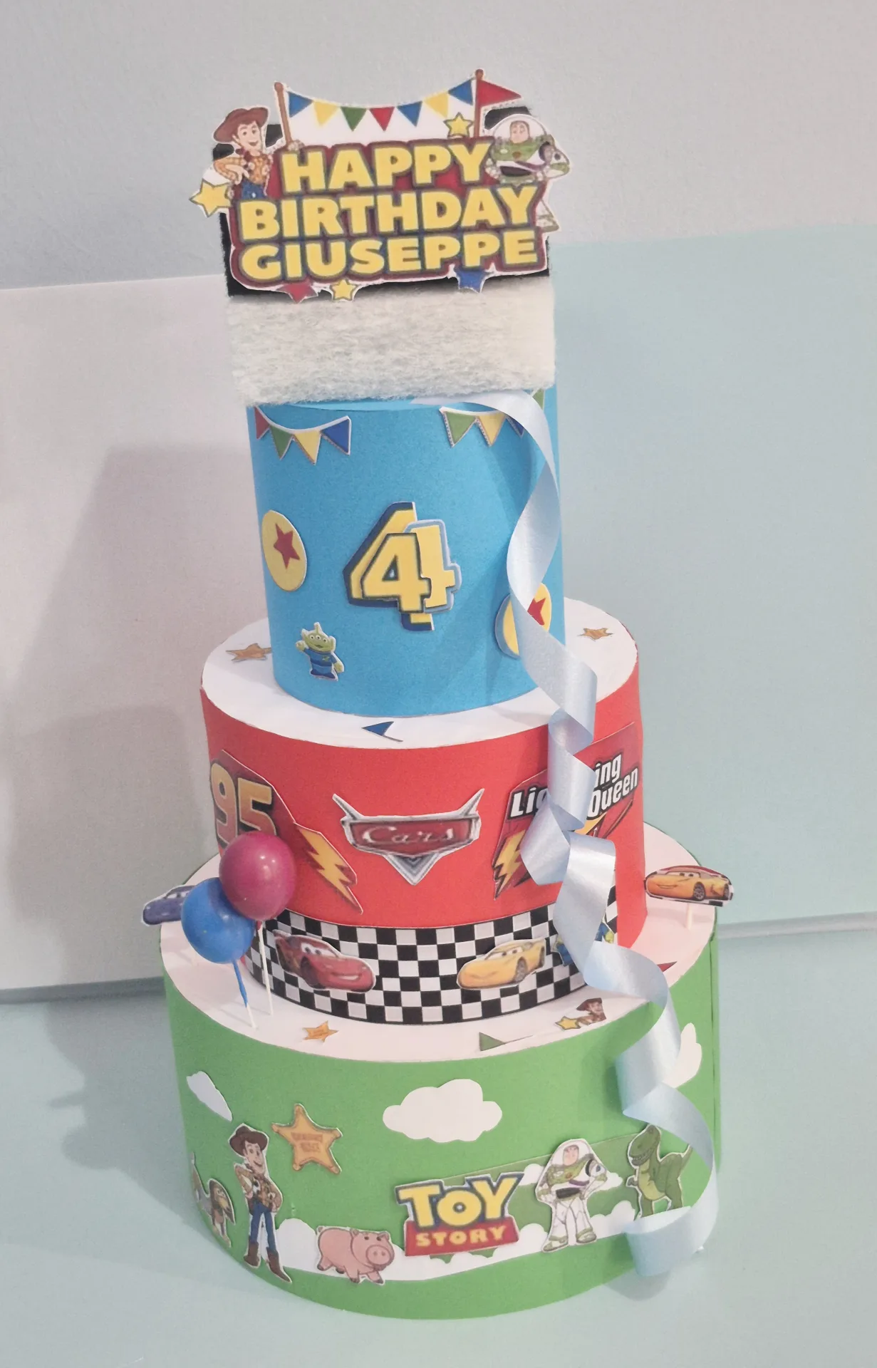 Torta in polistirolo tema Toy Story/Cars