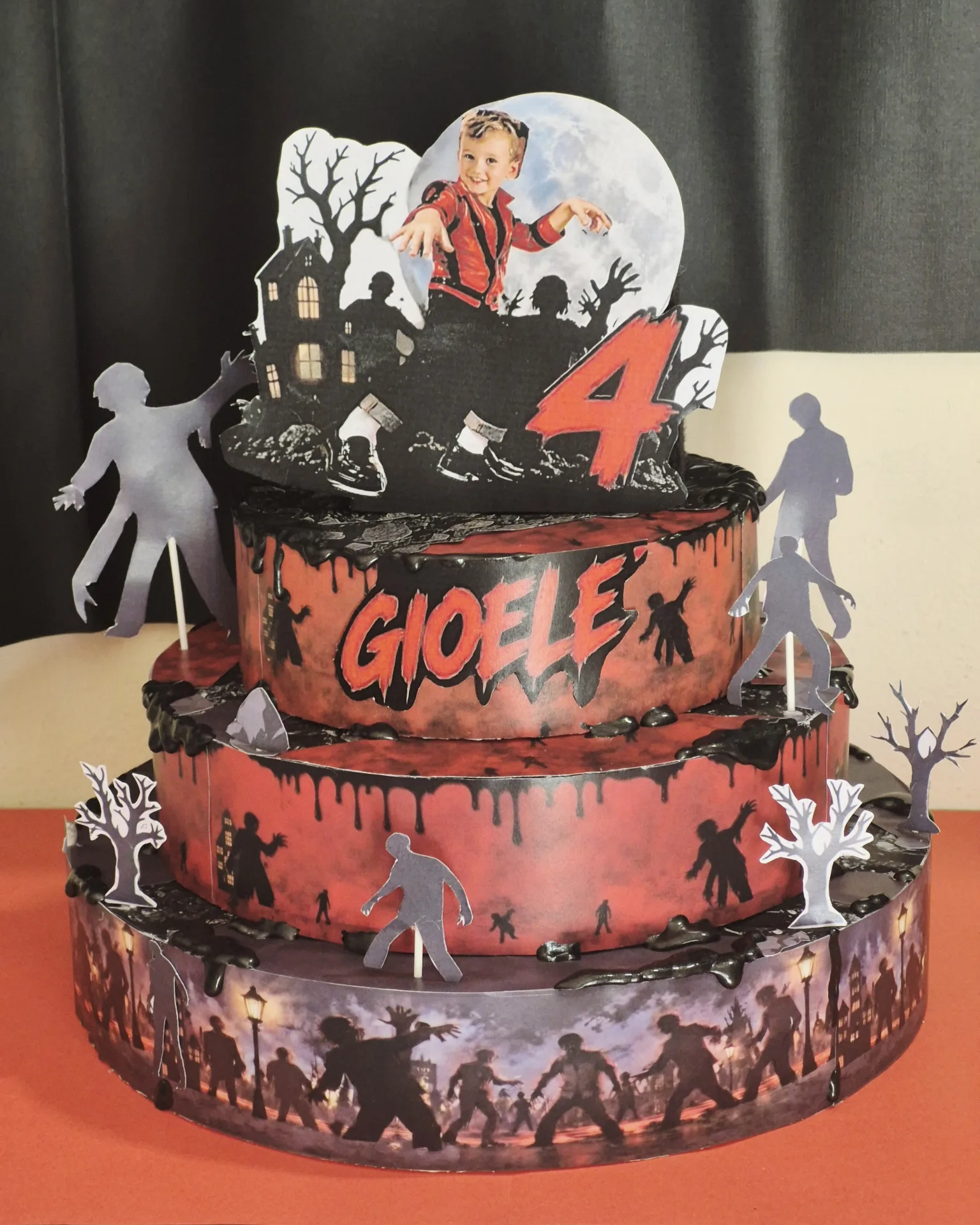 Torta scenografica tema Thriller/halloween